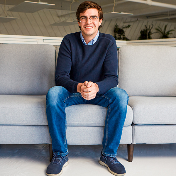 Frédéric Aubé is the CEO and founder of Cozey, Canada’s first sofa-in-a-box e-commerce company