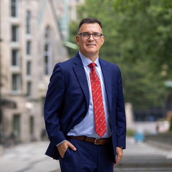 A man in a suit and tie.